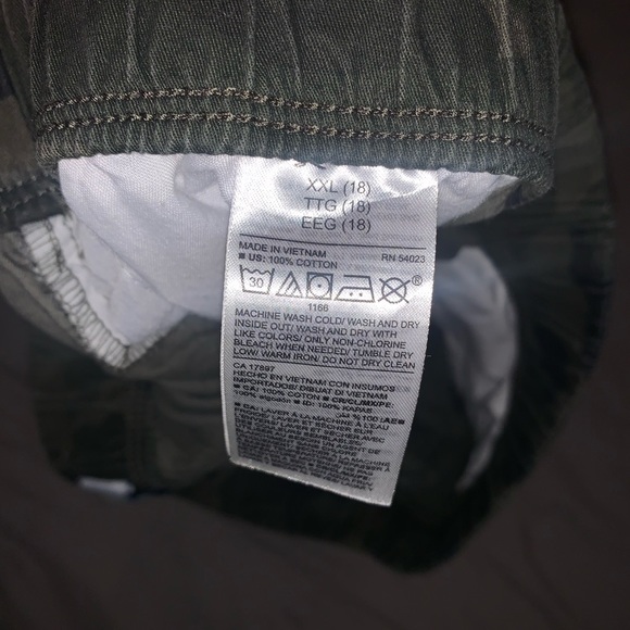 Old Navy Cargo Shorts & Nike Jordan Bundle 🚨 - Picture 5 of 10